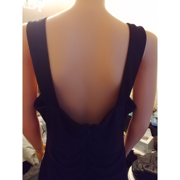 BETSY & ADAM STUNNING LONG BLACK GOWN/DRESS - Picture 5 of 6